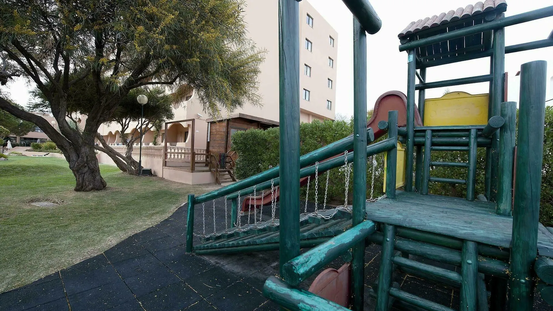 אלבופיירה Vila Gale Atlantico 4*,